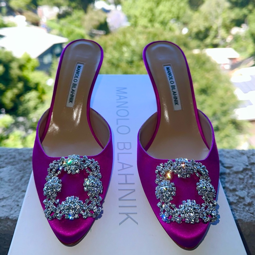 Manolo Blahnik Pink Satin Crystal Embellished Stiletto Heels